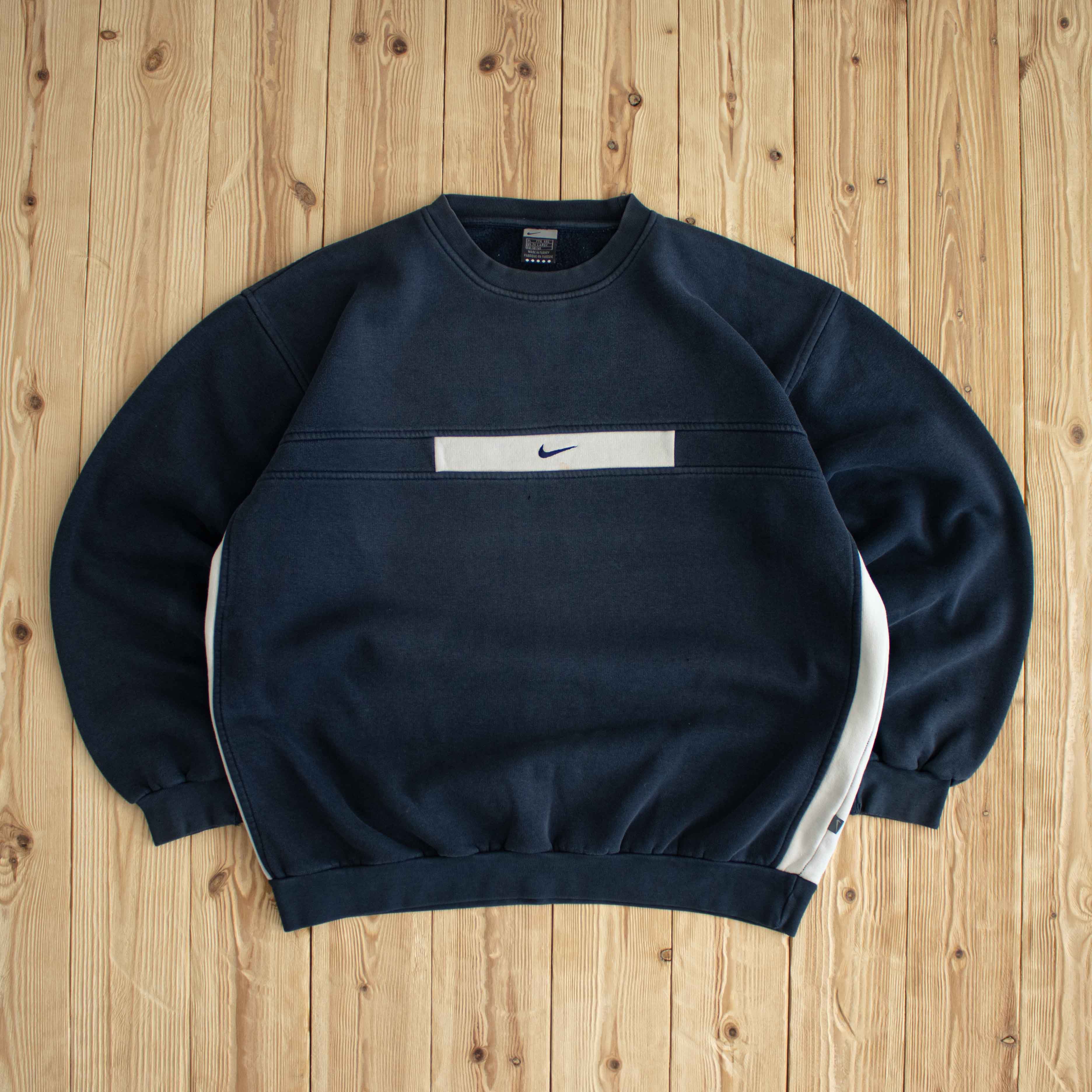 (L) Nike Center Swoosh Vintage Embroidered Sweatshirt Blue