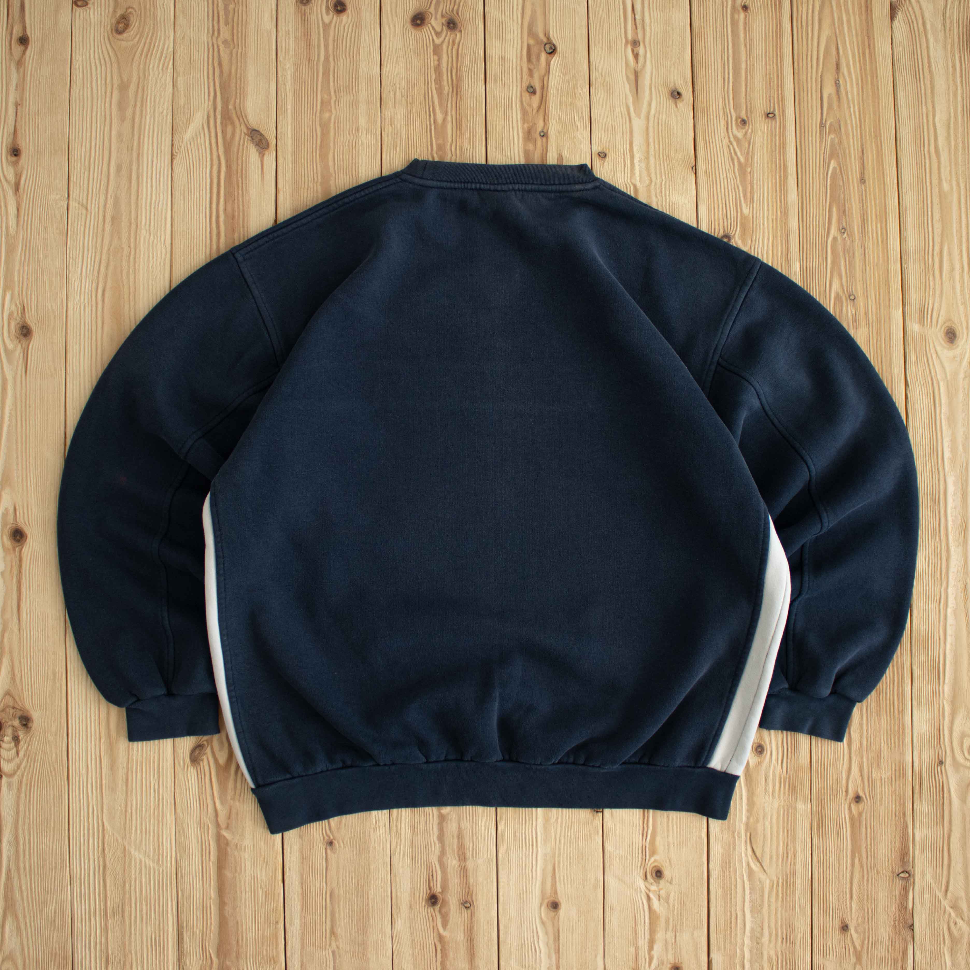 (L) Nike Center Swoosh Vintage Embroidered Sweatshirt Blue