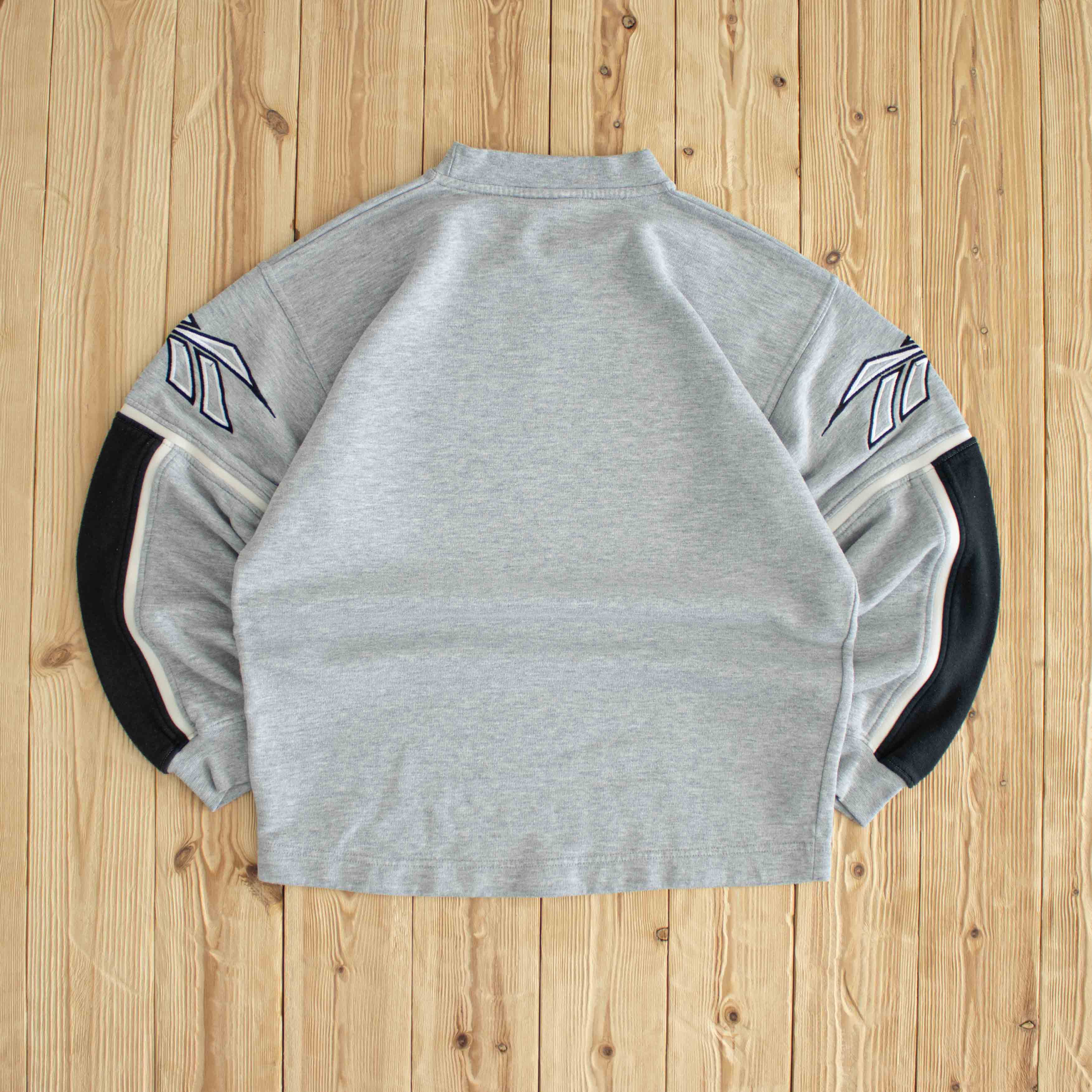 (M) Reebok Vintage Embroidered Sweatshirt Gray