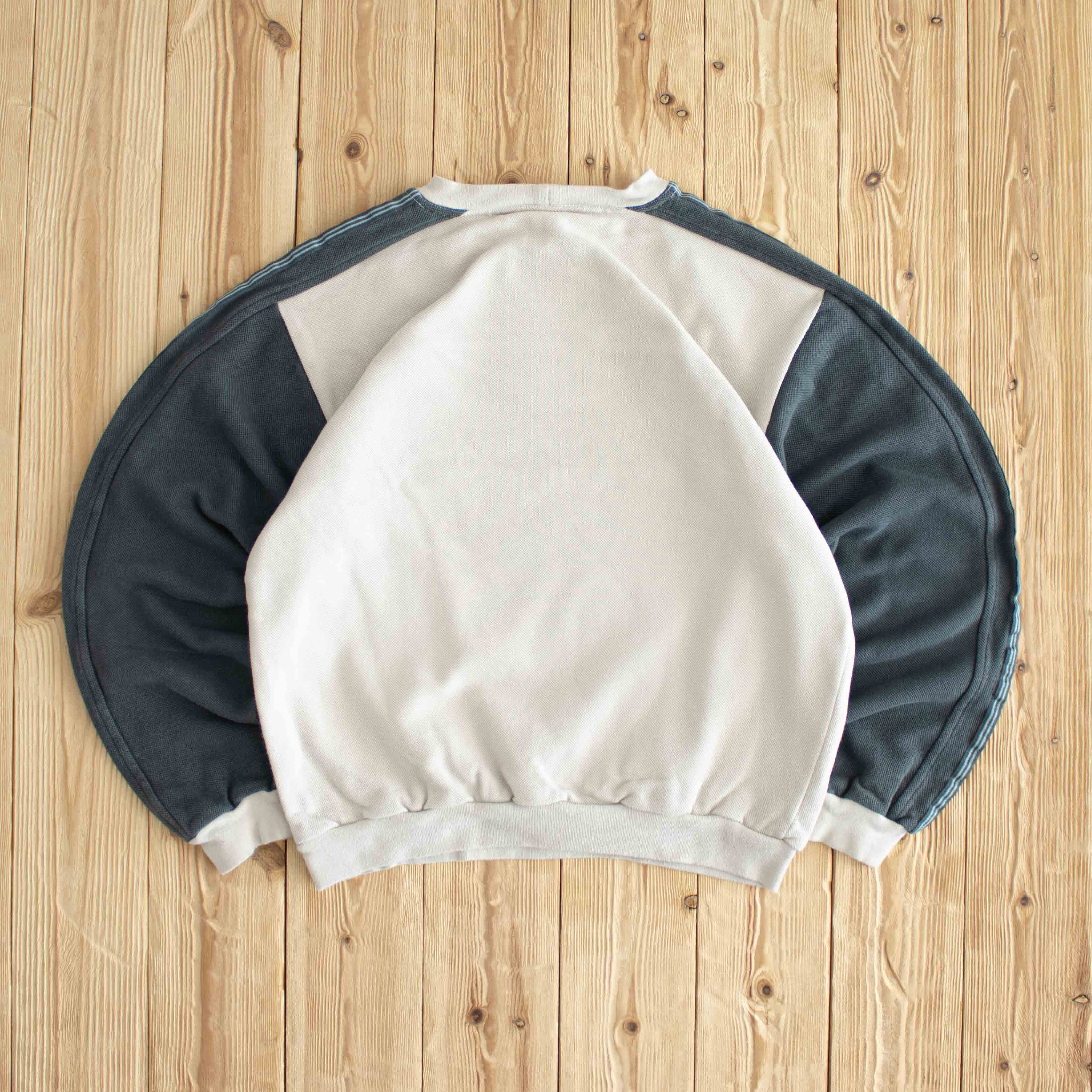 (S) Sergio Tacchini Vintage Embroidered Sweatshirt Beige