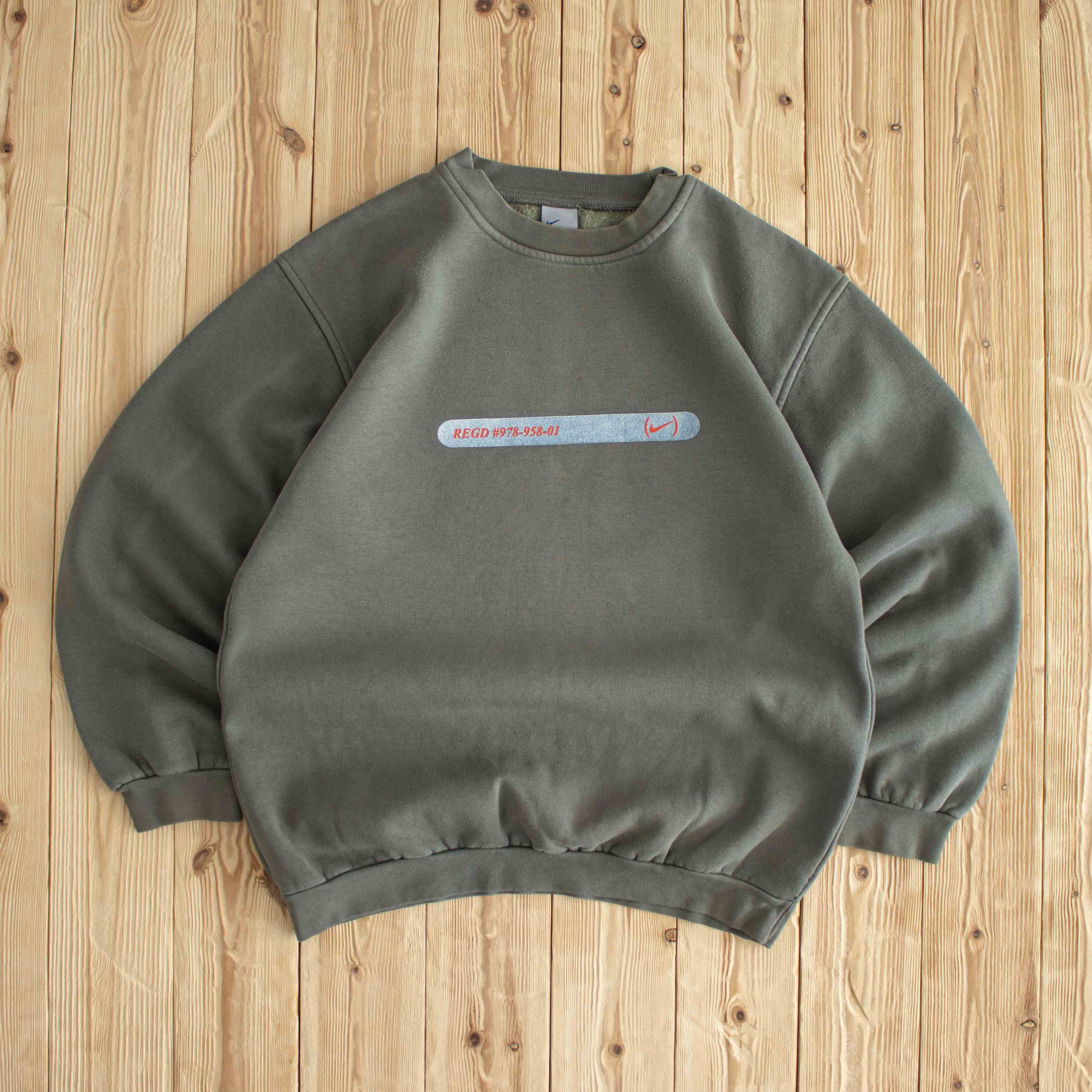(L) Nike Vintage Sweatshirt Khaki Gray