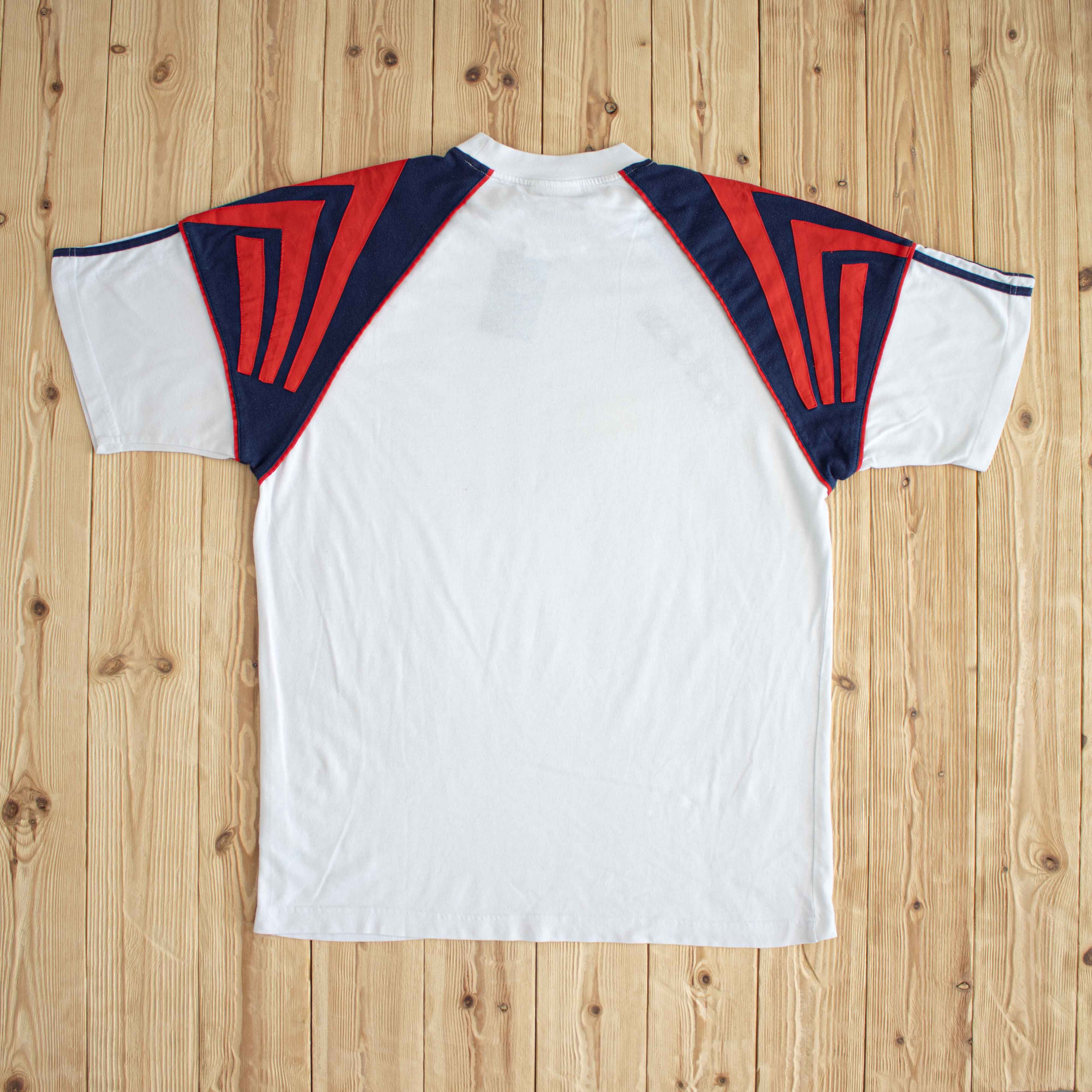 (L/XL) Adidas Vintage Embroidered T-Shirt White