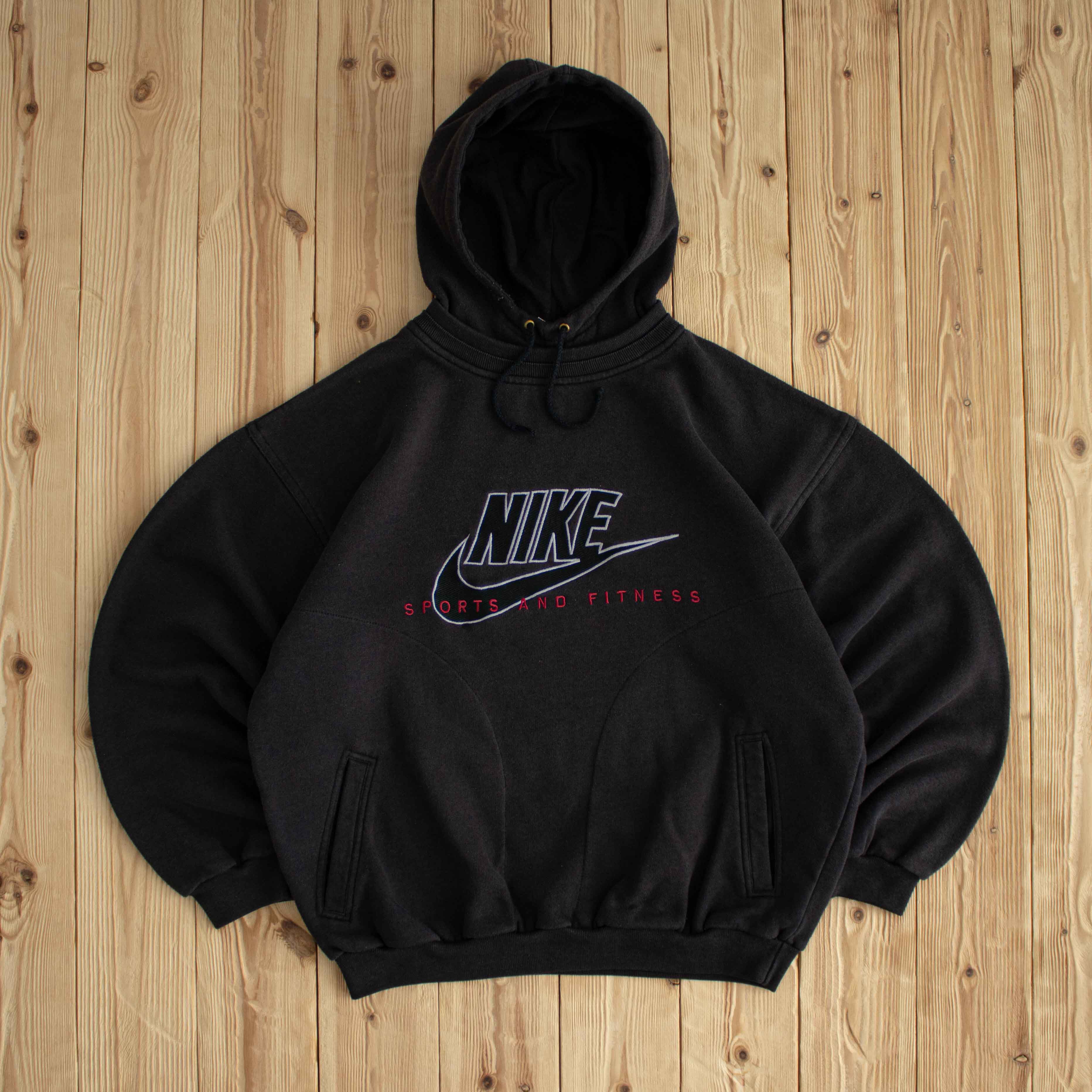 (M) Nike Sports & Fitness Vintage Embroidered Hoodie Black