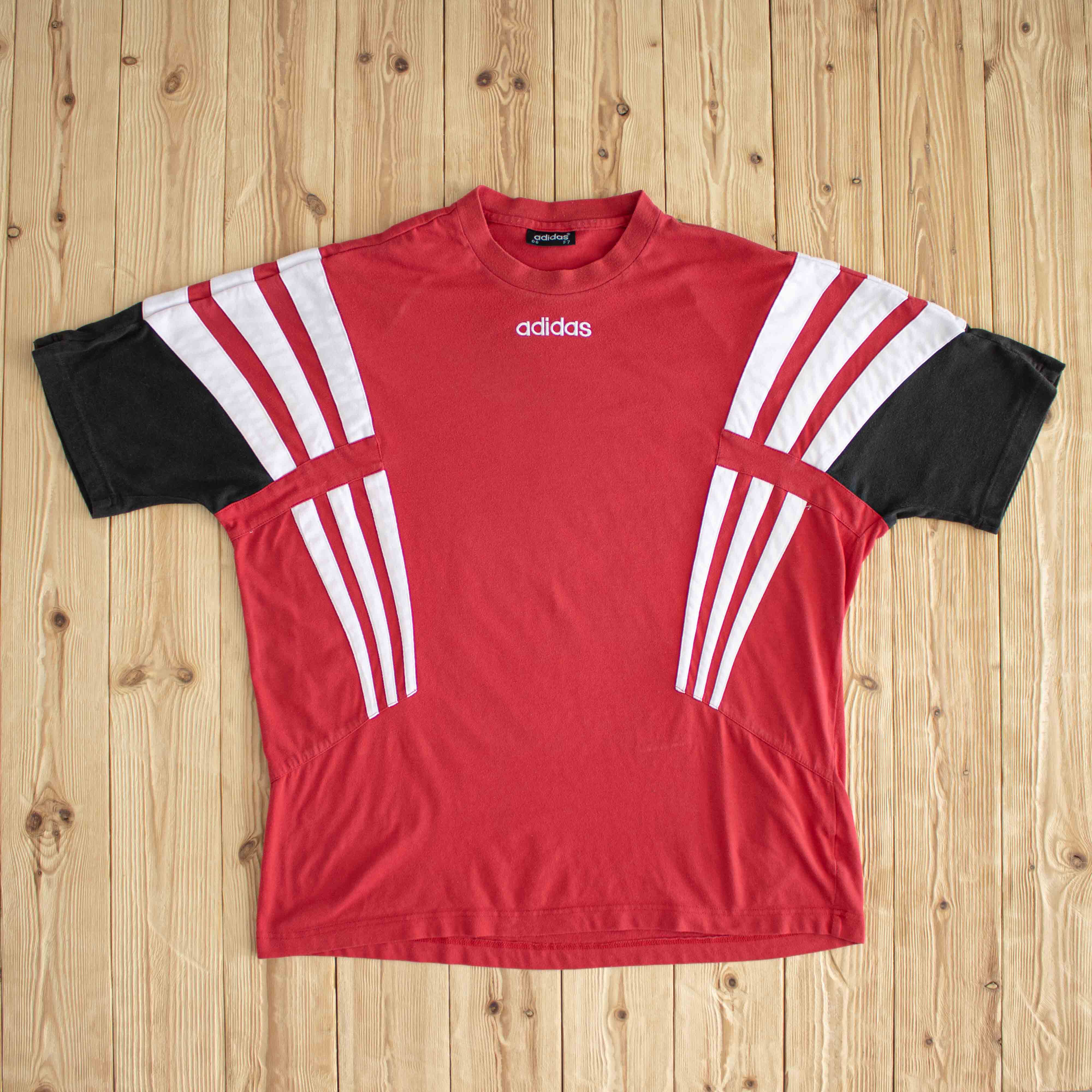 (L/XL) Adidas Vintage Side Stripe Embroidered T-Shirt Red