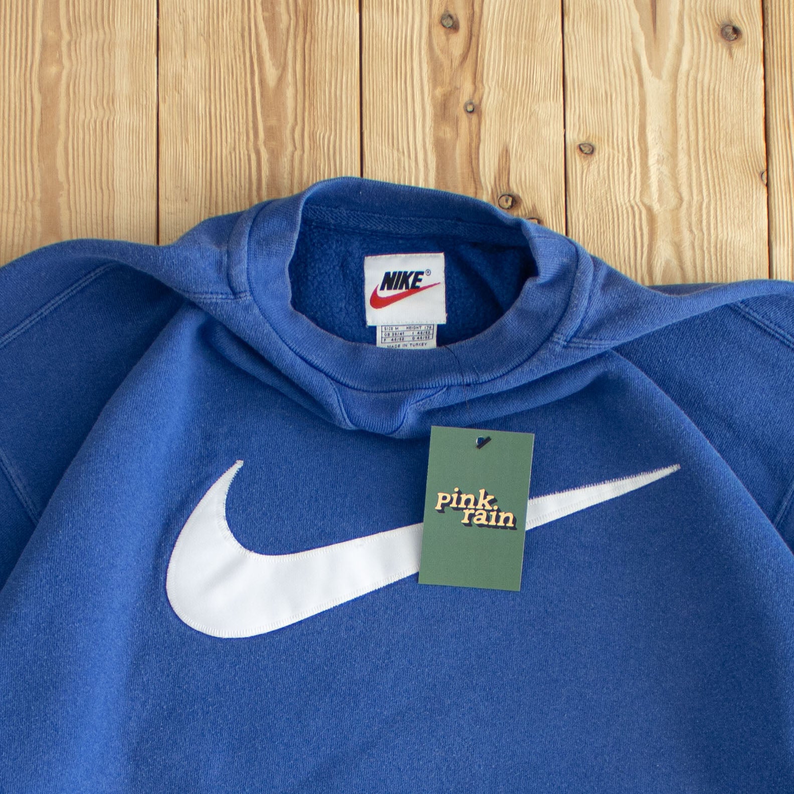 (M) Nike Swoosh Vintage Embroidered Sweatshirt Blue
