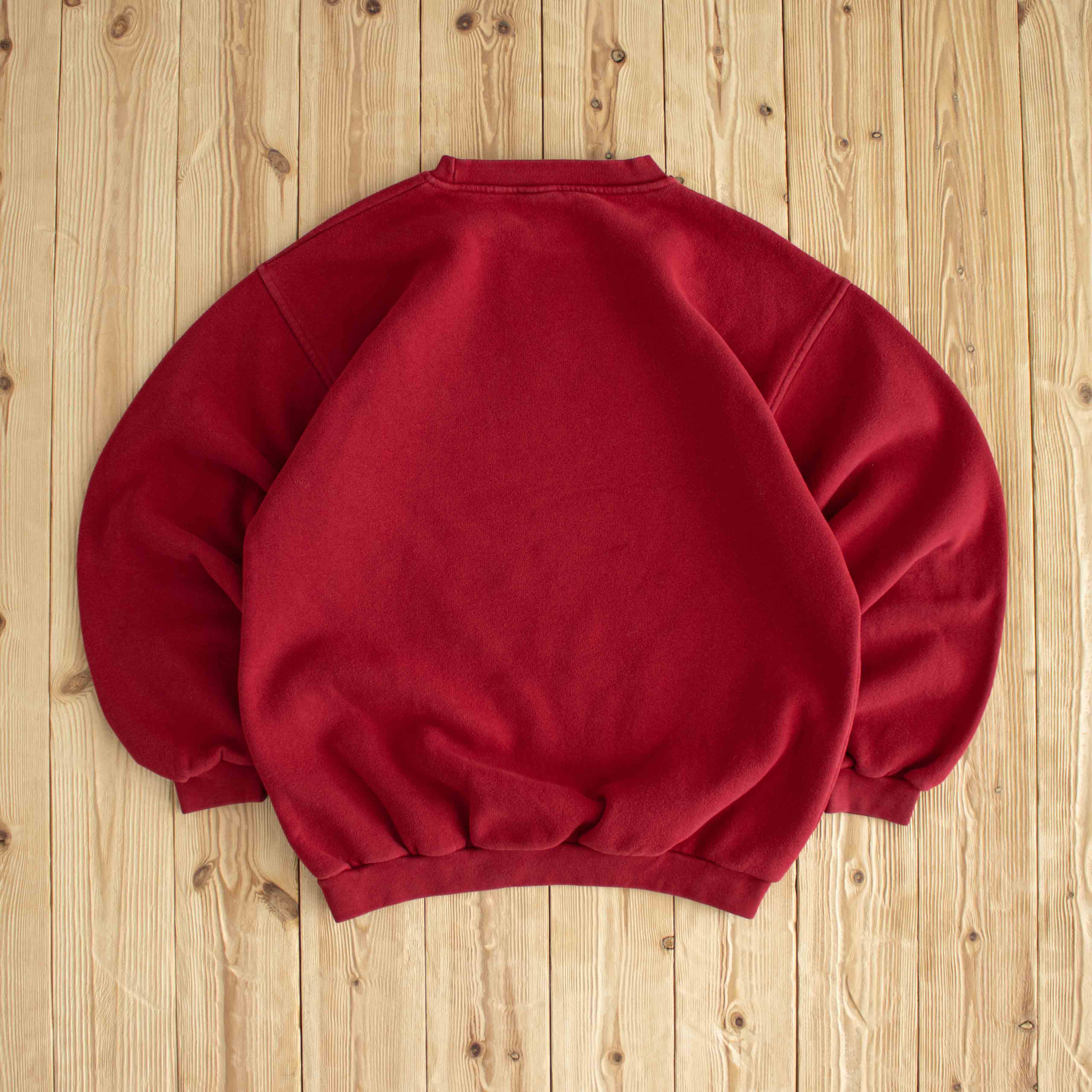 (M/L) Nike Sports Vintage Sweatshirt Red