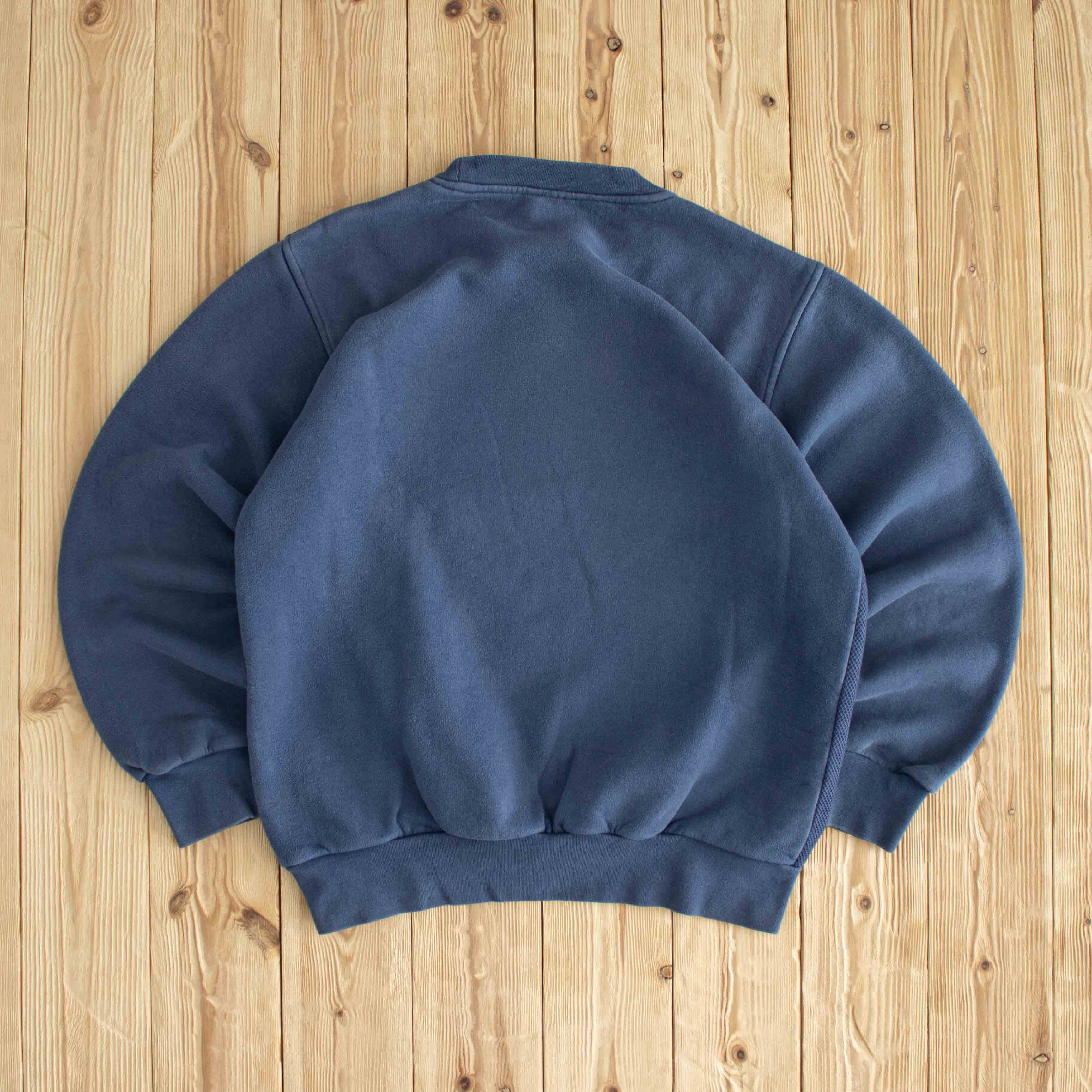 (M) Nike Swoosh Vintage Essential Embroidered Sweatshirt Blue