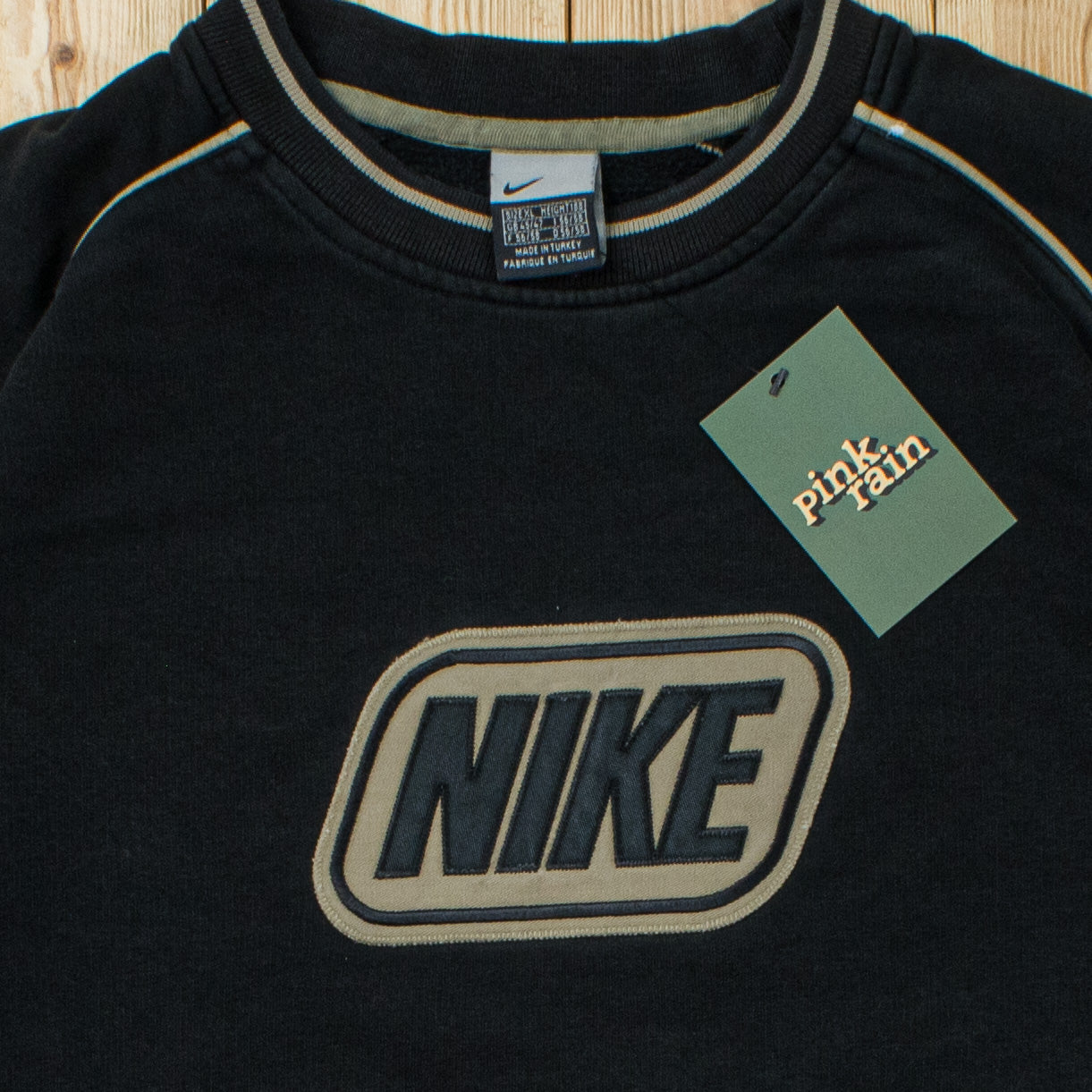 (XL) Vintage Nike Spell Out Embroidered Sweatshirt