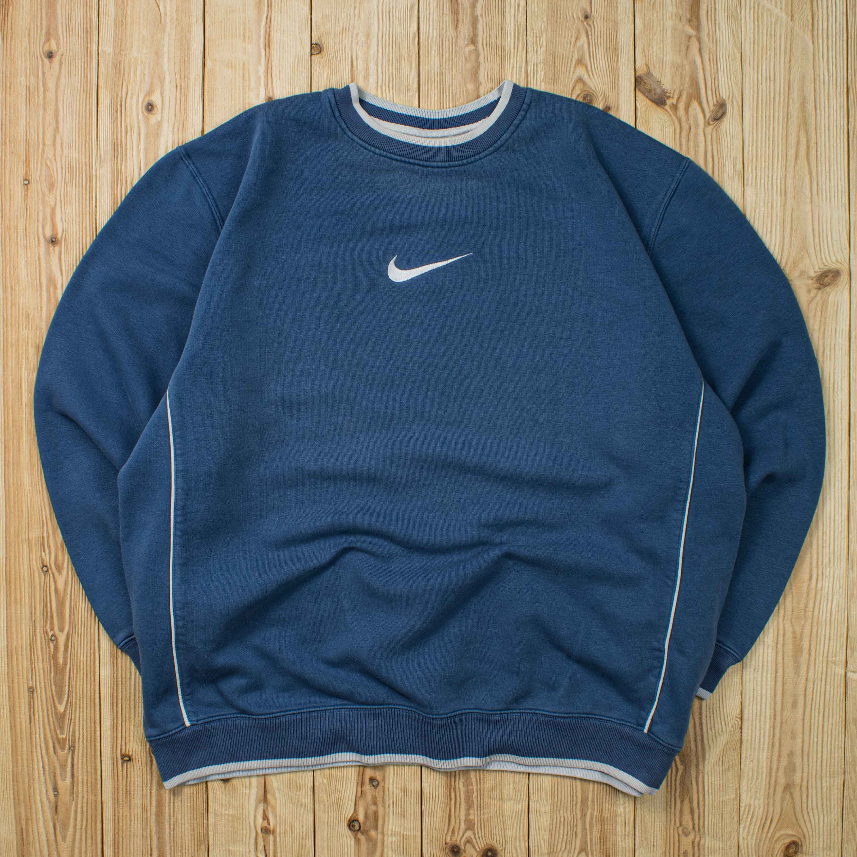 (XL) Vintage Nike Swoosh Embroidered Sweatshirt