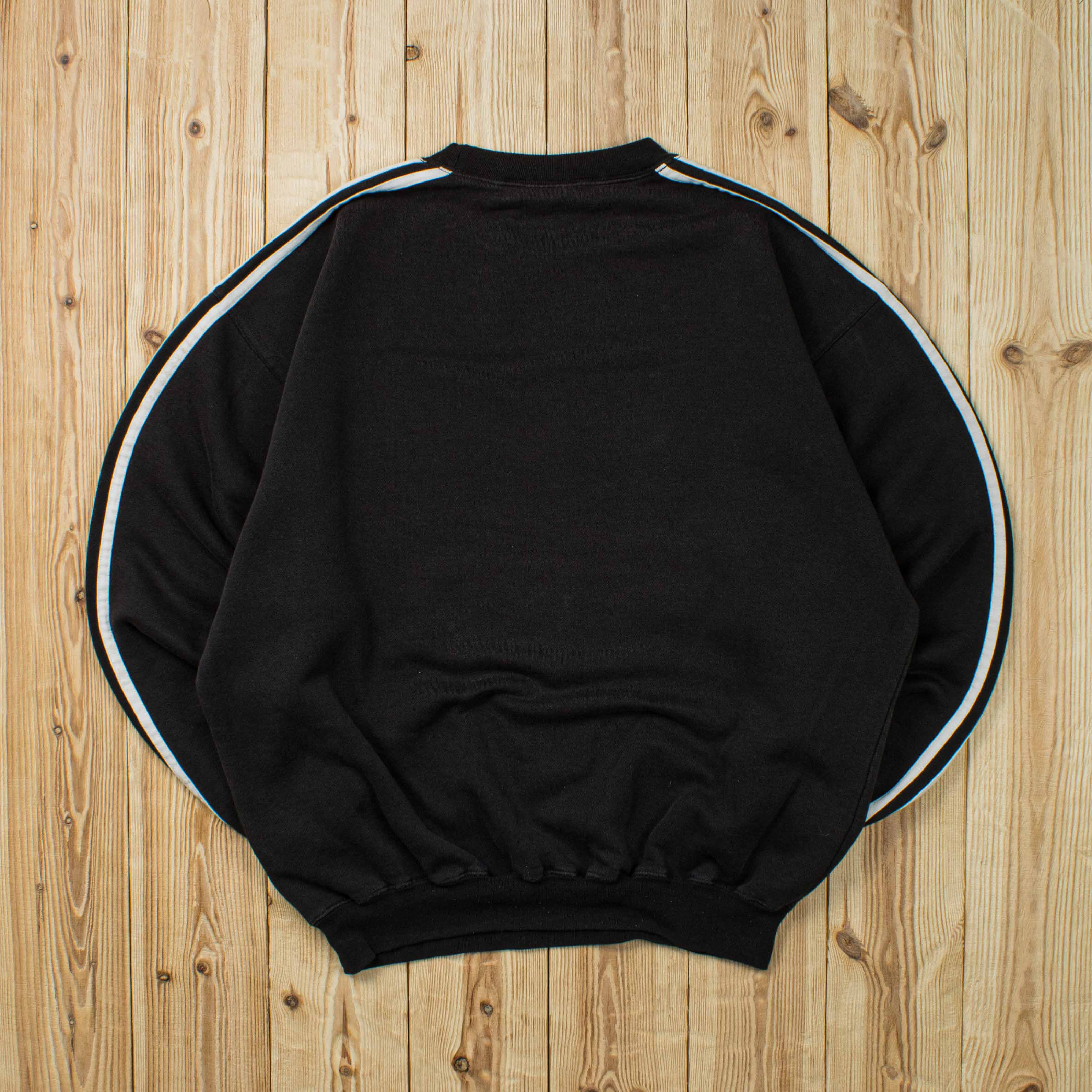 (M) Vintage Adidas Essential Embroidered Sweatshirt
