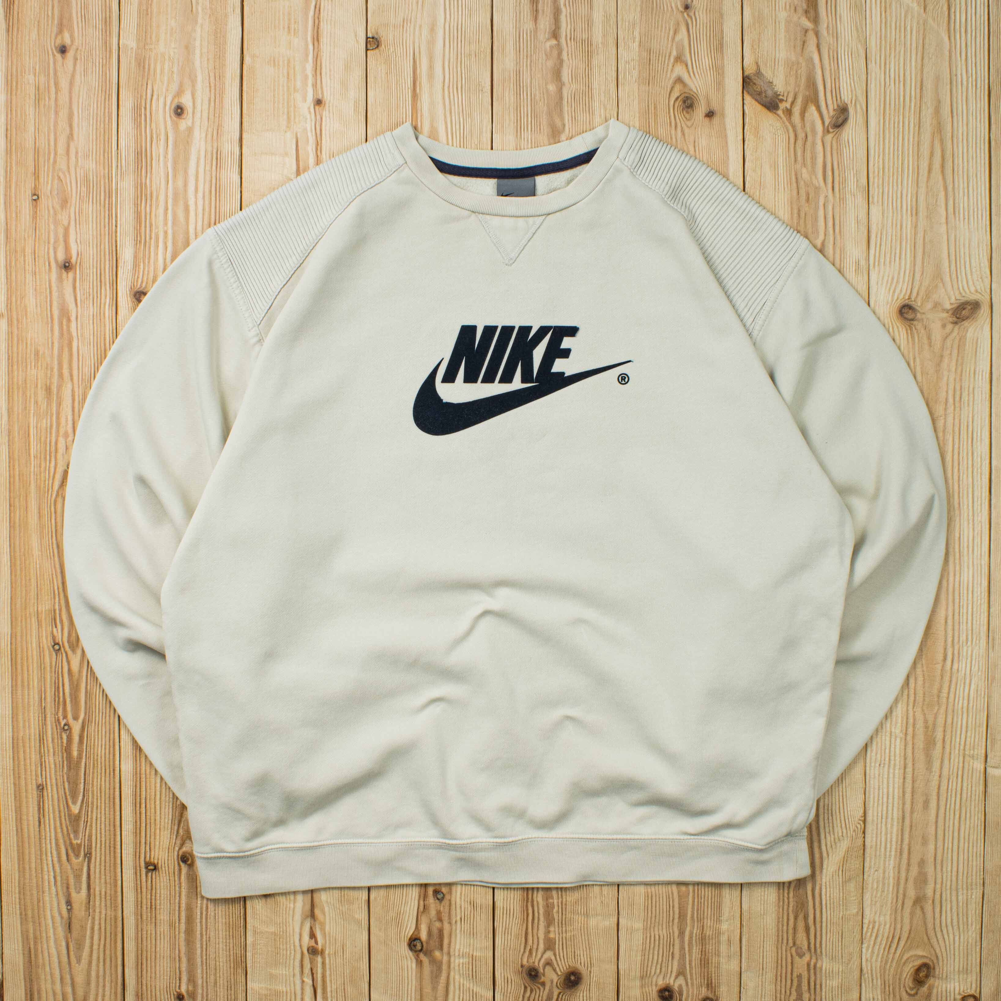 (L) Vintage Nike Spell Out Sweatshirt