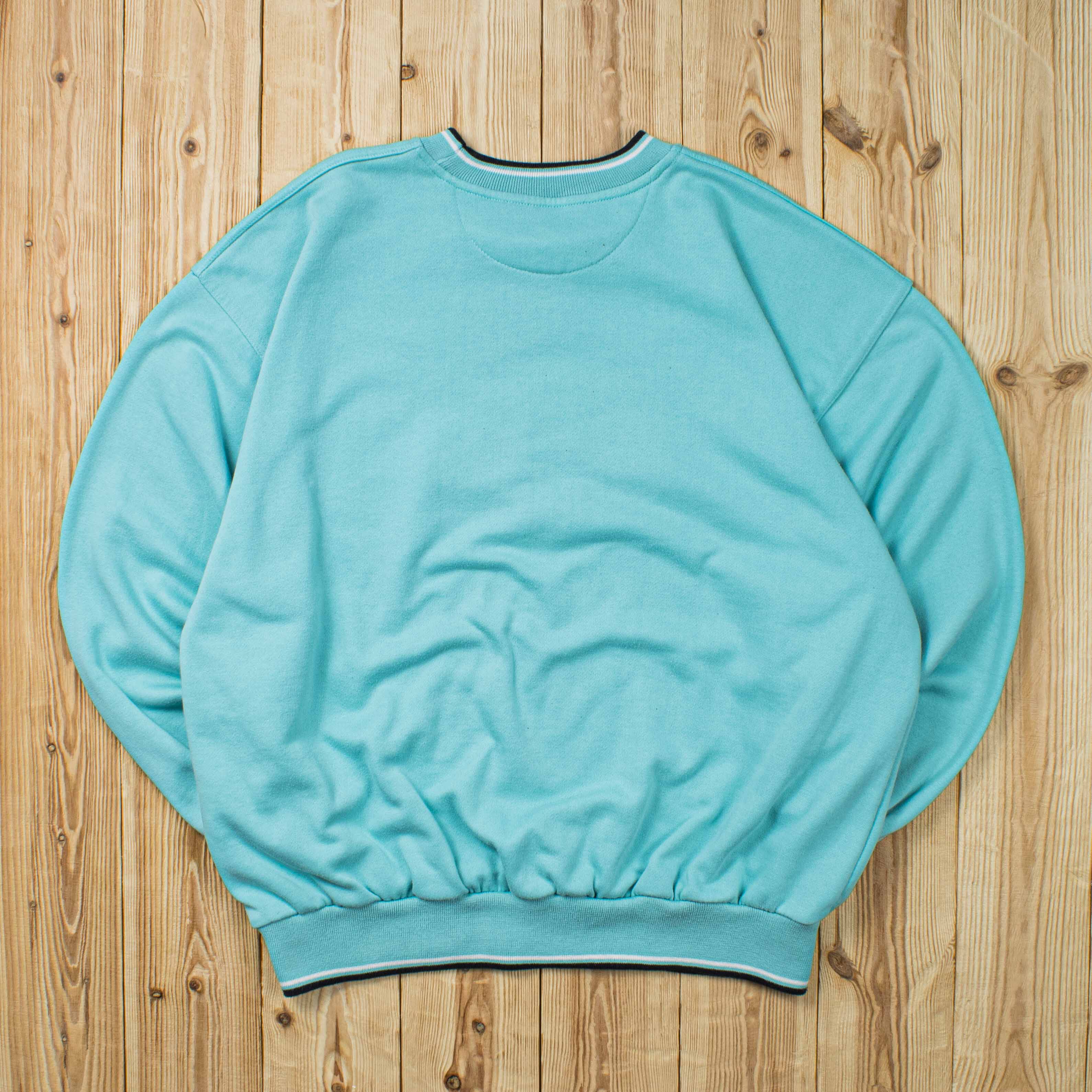 (M) Vintage Reebok Spell Out Embroidered Sweatshirt