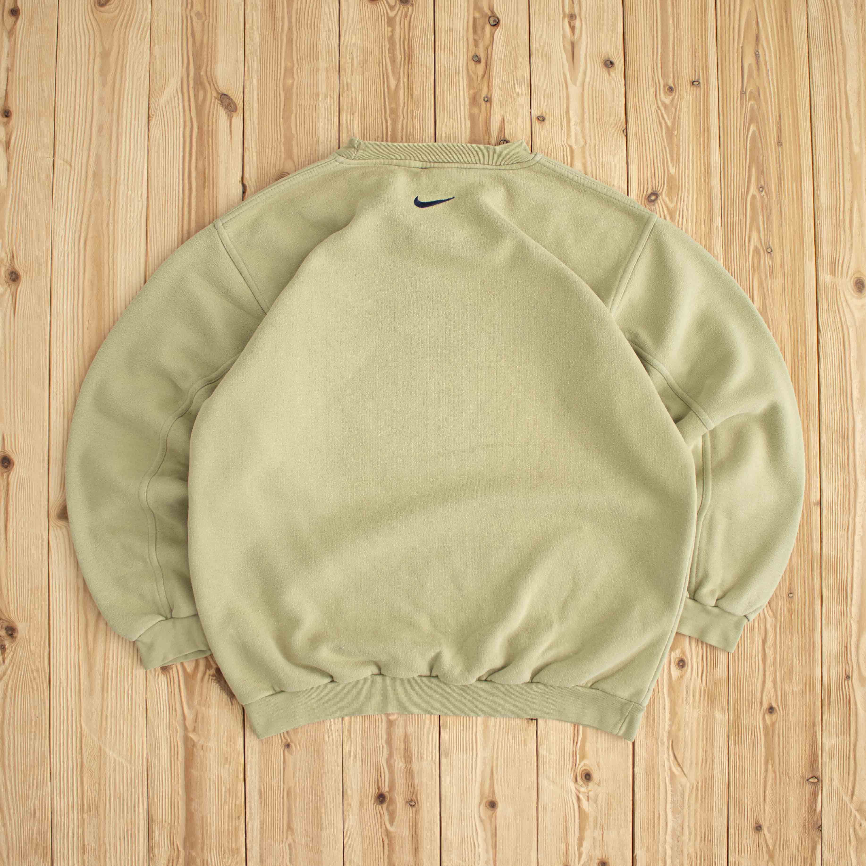 (M/L) Nike Swoosh Vintage Embroidered Sweatshirt Beige