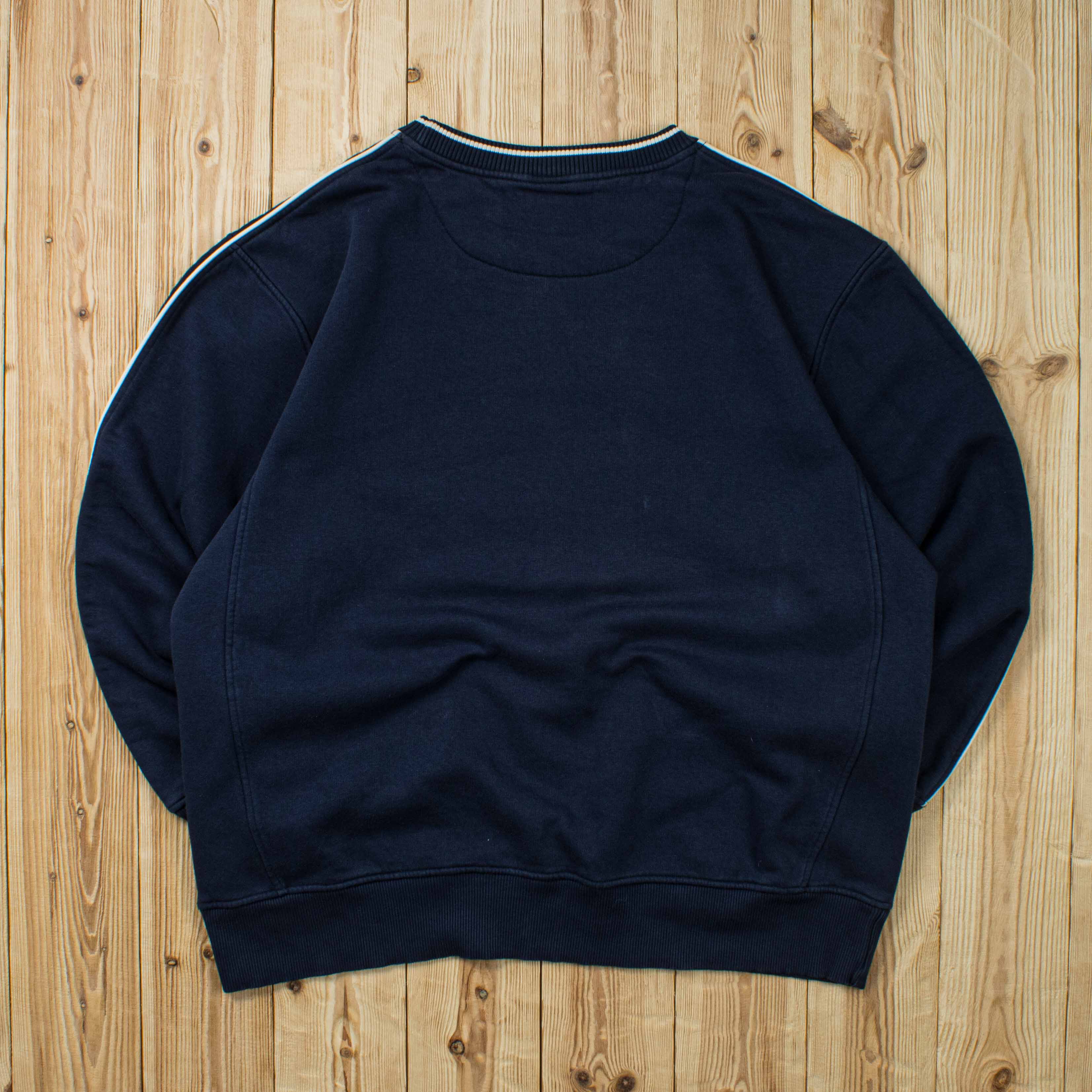 (L/XL) Vintage Nike Swoosh Embroidered Sweatshirt