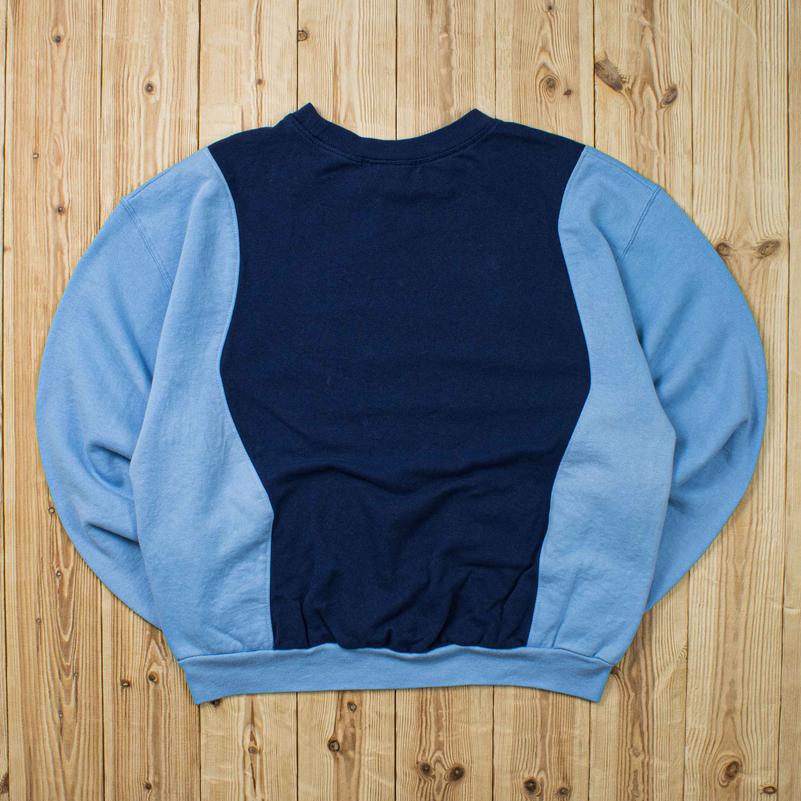 (M/L) Vintage Reworked Nike Embroidered Sweatshirt
