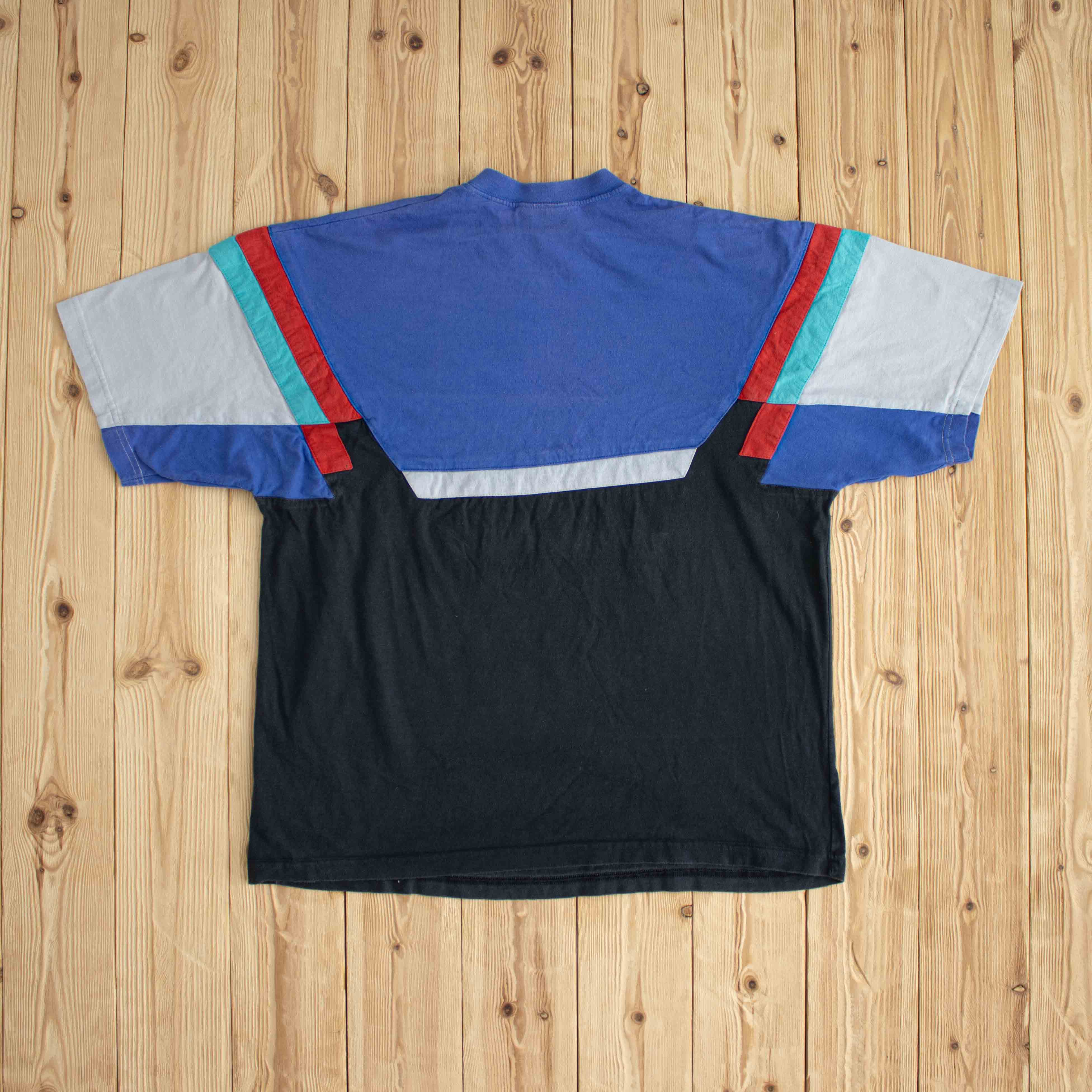 (M/L) Adidas Vintage Embroidered T-Shirt Black Purple
