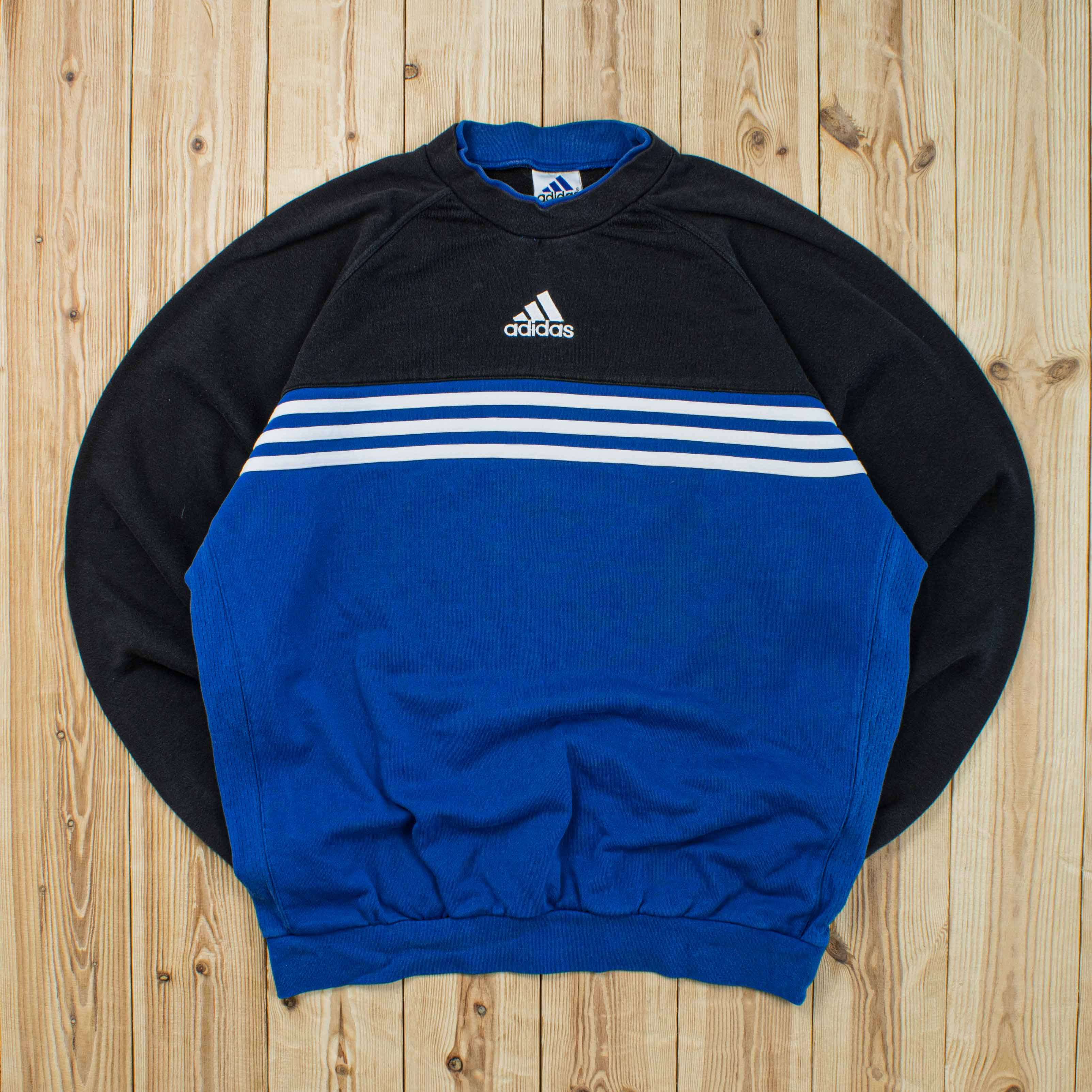 (M) Vintage Adidas Embroidered Sweatshirt