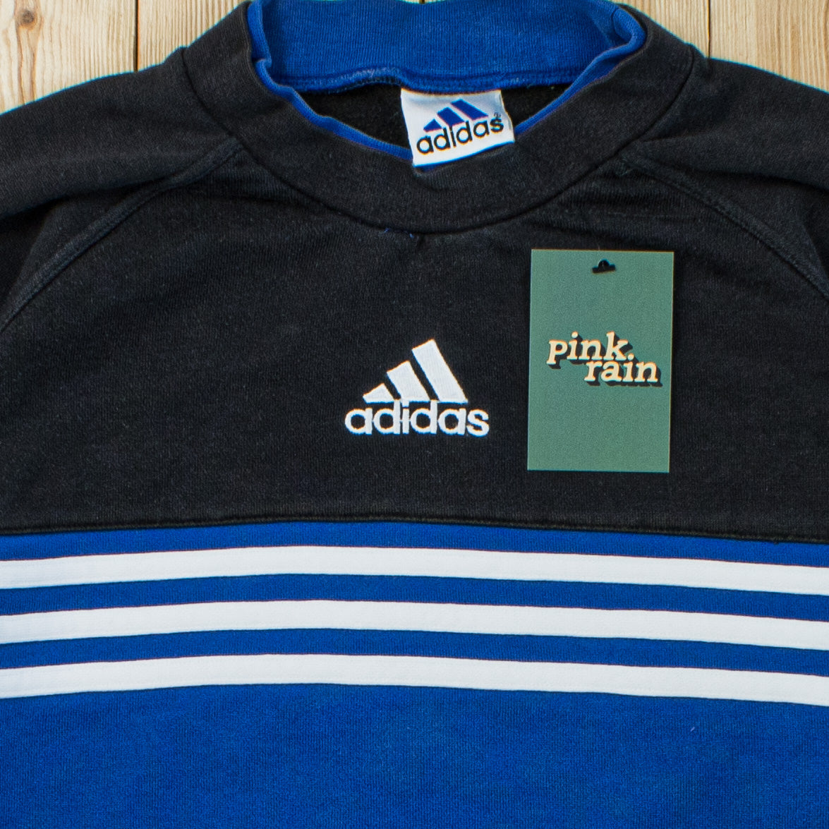 (M) Vintage Adidas Embroidered Sweatshirt
