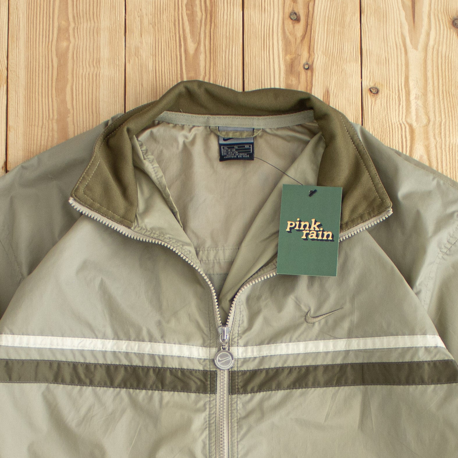 (L) Nike Vintage Embroidered Light Jacket Beige