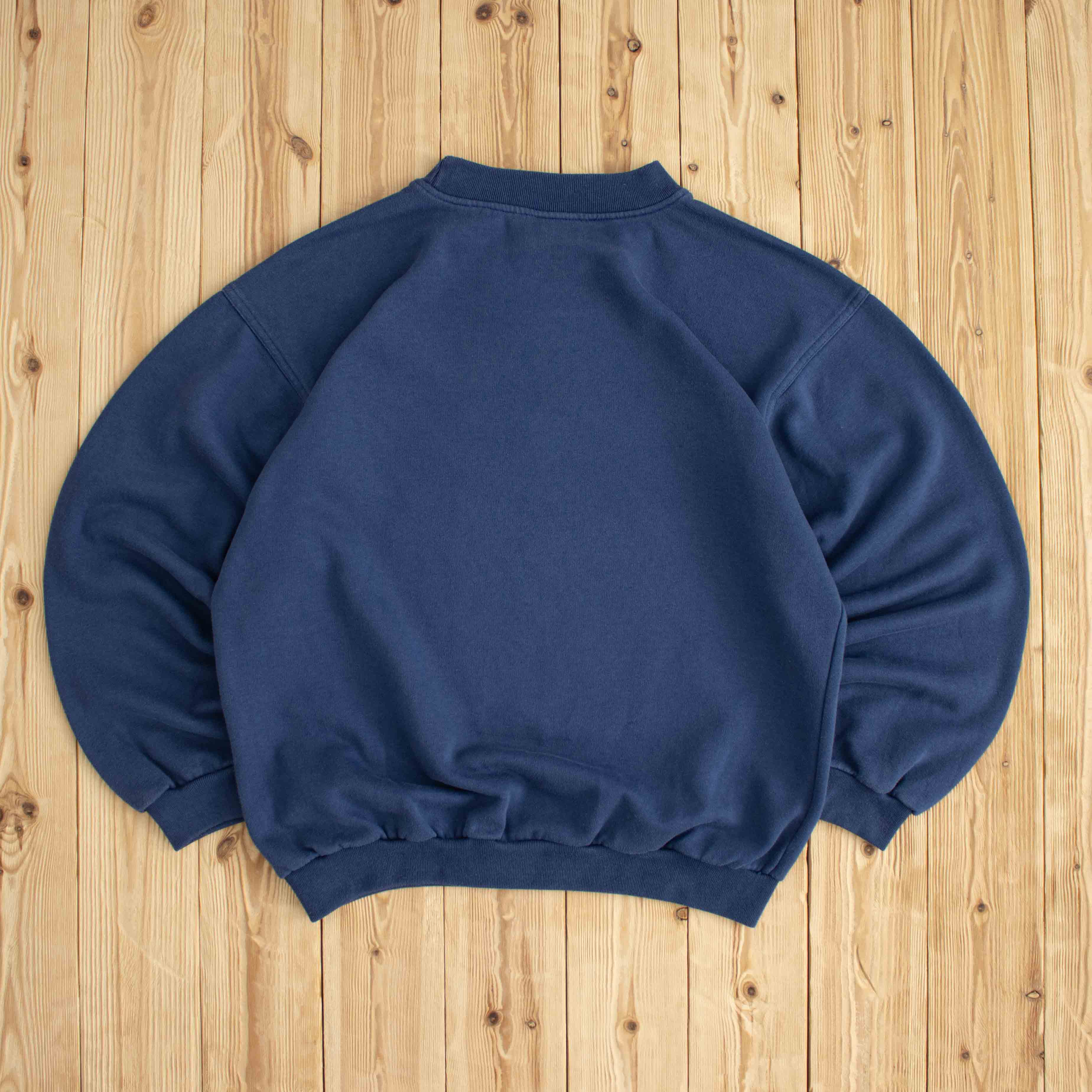 (L) Nike Sports Vintage Embroidered Sweatshirt Blue