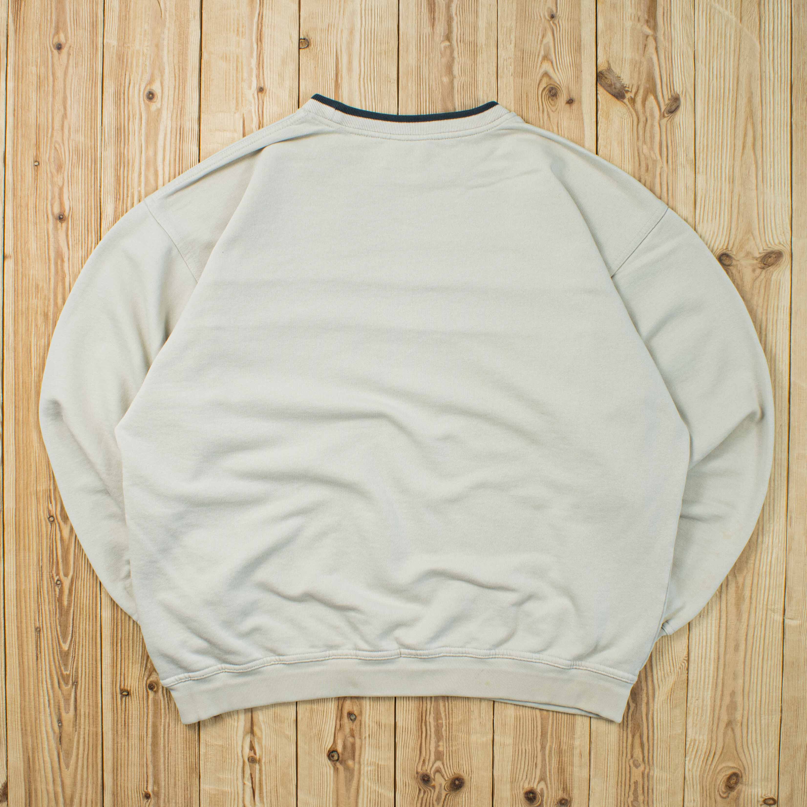 (L) Vintage Adidas Essential Embroidered Sweatshirt