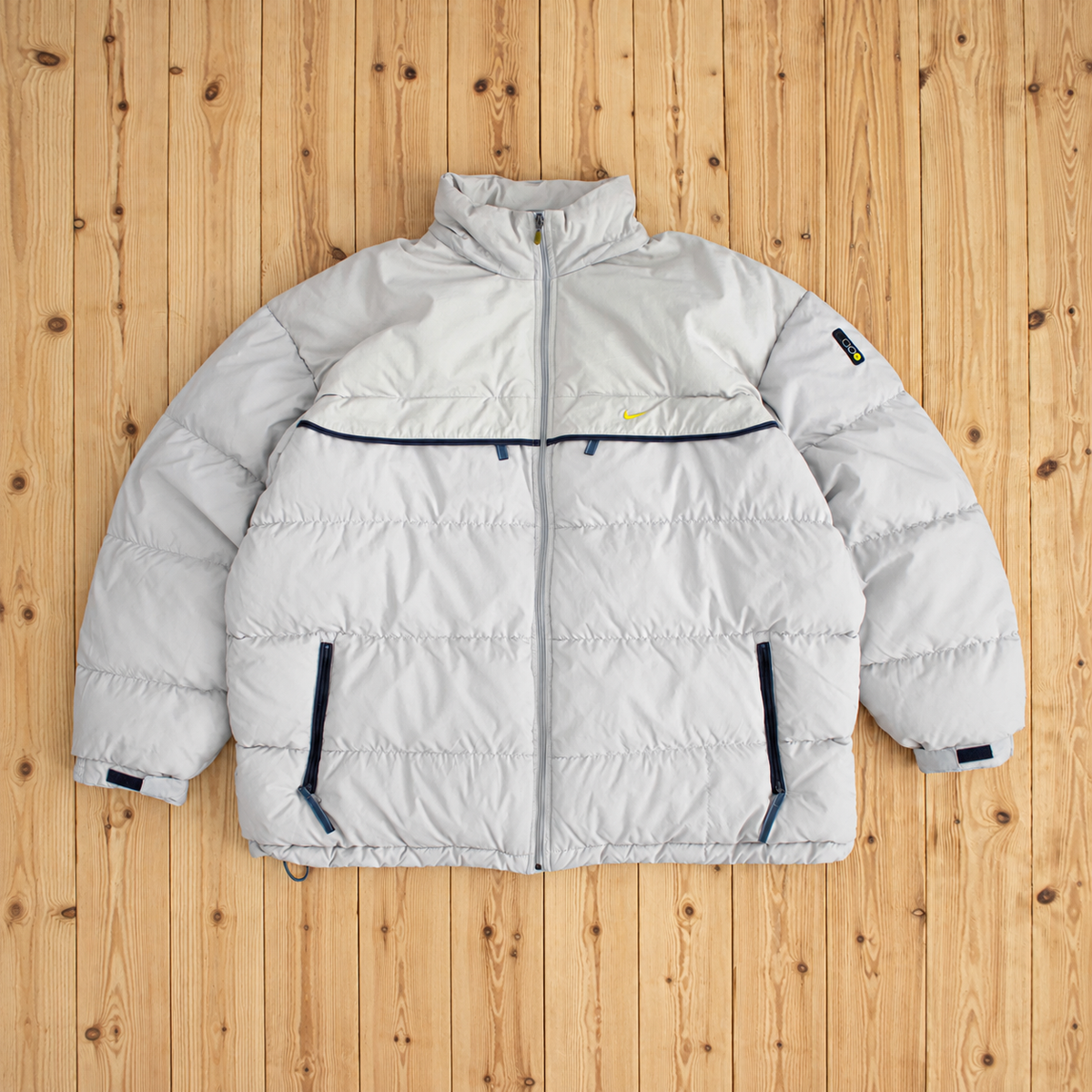 (XL/XXL) Nike Vintage Essential Embroidered Puffer Jacket Gray